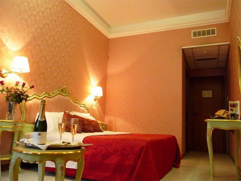 Hotel Romulus Room photo