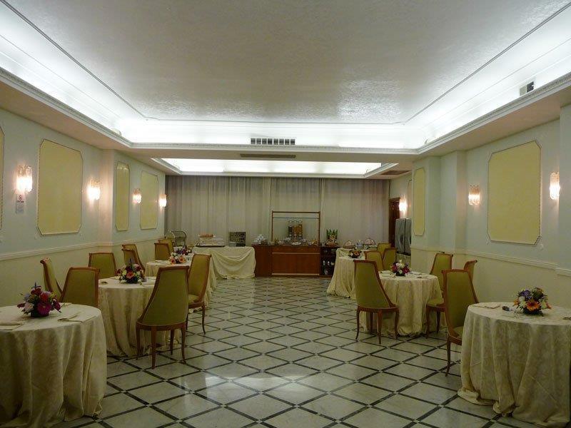 Hotel Romulus Restaurant photo