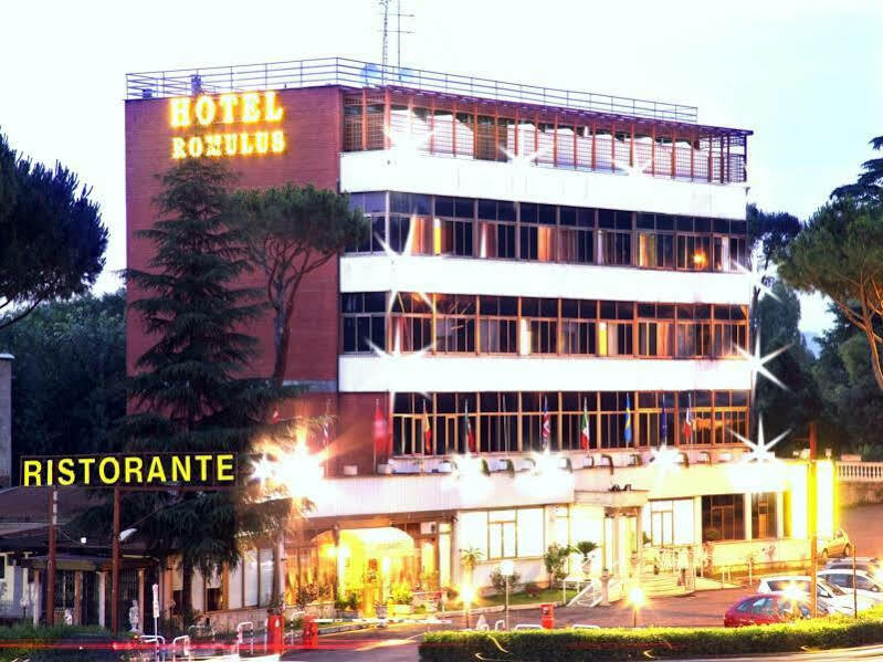 Hotel Romulus Exterior photo